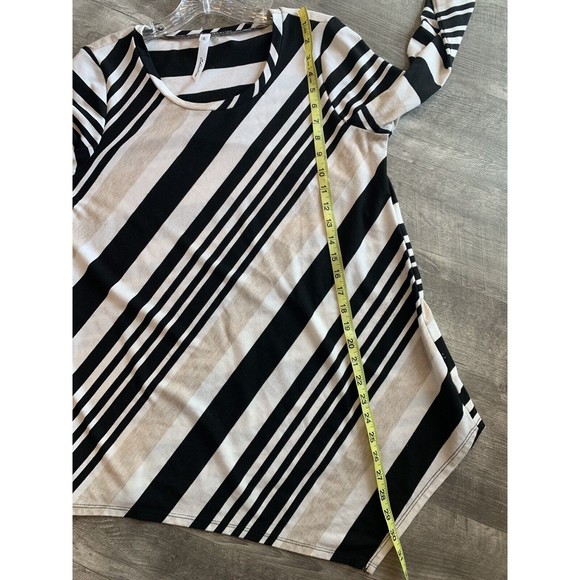NY COLLECTION Sz L Black/White/Taupe Asymmetrical Front Striped Blouse - Picture 6 of 9
